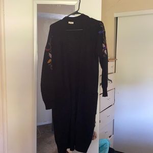 Long cardigan sweater